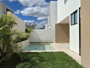 Residencia en venta en Privada Soluna – Temozón Norte,...