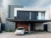 RESIDENCIA EN VENTA EN QRO ALTOZANO