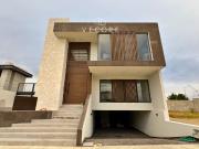 RESIDENCIA EN VENTA EN VALLE IMPERIAL, ZAPOPAN