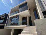 RESIDENCIA EN VENTA EN ZONA VALLES