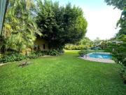 Residencia en venta Espectacular dentro de la ciudad!