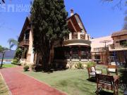 Residencia en venta estilo ingles en Olivos calle Corrientes