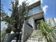 Residencia en Venta exclusivo coto El Alcázar