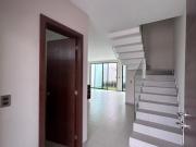 RESIDENCIA EN VENTA FRENTE A CASA CLUB COTO CASTAÑO...