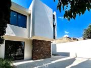 RESIDENCIA EN VENTA JARDINES DE STA ANITA AL SUR DE LA...