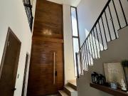 RESIDENCIA EN VENTA LADERAS, ZONA URO CARRETERA NACIONAL