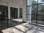 Residencia en Venta – Lomas de Valle Escondido