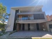 Residencia en Venta – Parque Potosí, Lomas de...