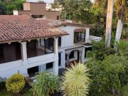 Residencia en venta, Privada en Col. Palmira, vigilancia