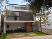 RESIDENCIA EN VENTA PRIVANZA EN SOLARES