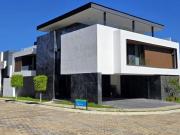 RESIDENCIA EN VENTA ESQUINA EN LOMAS DE ANGELOPOLIS...