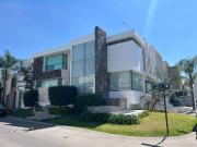 RESIDENCIA EN VENTA VILLA VERONA