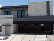 RESIDENCIA EN VENTA ZONA VALLES