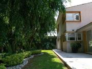 RESIDENCIA EN VILLA MANGA con cuarto de música y...