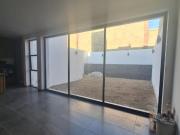 Residencia en zona sur Lomas de Punta del Este closter...