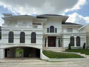 Residencia Estilo Francés en Venta – Fracc. Villa...