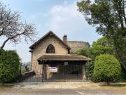 Residencia Estilo Medieval en Bosques de las Lomas EN VENTA