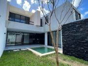 Residencia estilo modernista en privada al norte de...
