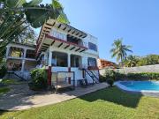 Residencia frente al Club de Golf Palma Real Ixtapa