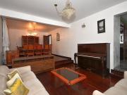 RESIDÊNCIA | HUGO LANGE | 4 QTOS | 209M²