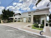 Residência Moderna com Vista Privilegiada para o Vale da...