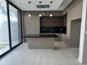 Residencia Moderna en Brisas del Vergel