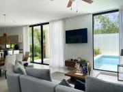 Residencia Moderna en un Entorno Natural Exclusivo