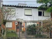 Residência Modernista dos Anos 70: Charme e Elegância em...