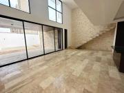 Residencia nueva, con doble altura y piscina
