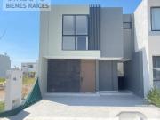 Residencia nueva en El Mayorazgo, León, Gto