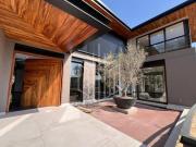 Residencia nueva en Rancho San Juan con 4 recámaras, 8...