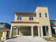 RESIDENCIA NUEVA EN RENTA EN METEPEC EDOMEX