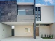 Residencia Nueva en Renta – Exclusividad y Confort en...