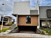 Residencia Nueva en Venta $9’300,000 Coto Maples 1 Casa...