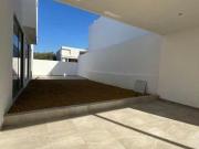 Residencia Nueva en Venta en Carretera Nacional