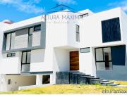 Residencia Nueva en Venta Puerta Las Lomas Andares Zapopan