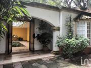 EN VENTA RESIDENCIA CON USO DE SUELO MIXTO.EN...