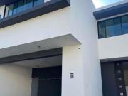 Residencia renta Carretera nacional CAROLCO