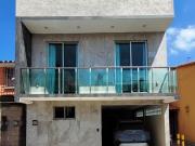 Residencia seminueva en Santa Barbara, 4 rec 2 est...