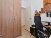 Residência térrea, quintal amplo, com churrasqueira,...