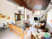 Residência térrea totalmente reformada condomínio Pedra...