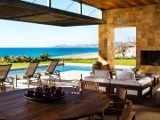 Residencia vista al mar, con jardin alberca y jacuzzi...