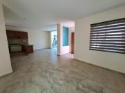 RESIDENCIAL CUMBRES SE RENTA CASA DE UN NIVEL CON...