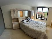 Casa en fraccionamiento con alberca y seguridad