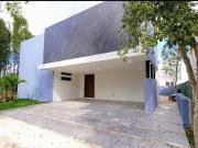 Residencia/VENTA en Privada Toh, Yucatán Country Club
