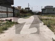 Residential Plot For Sale In Clifton Township