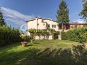 Residenza storica di prestigio con affreschi...