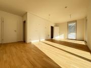 Residieren im 2. OG 3.Zimmer riesiger Rundum Balkon...