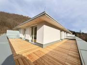 Residieren im 2. OG 3.Zimmer riesiger Rundum Balkon...