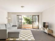 Resort style in/outdoor home in 'Admiralty Gardens'